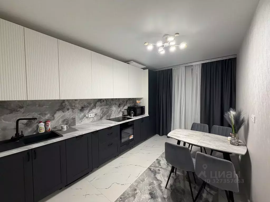 3-к кв. Московская область, Химки Клязьма-Старбеево мкр, Ивакино кв-л, ... - Фото 1