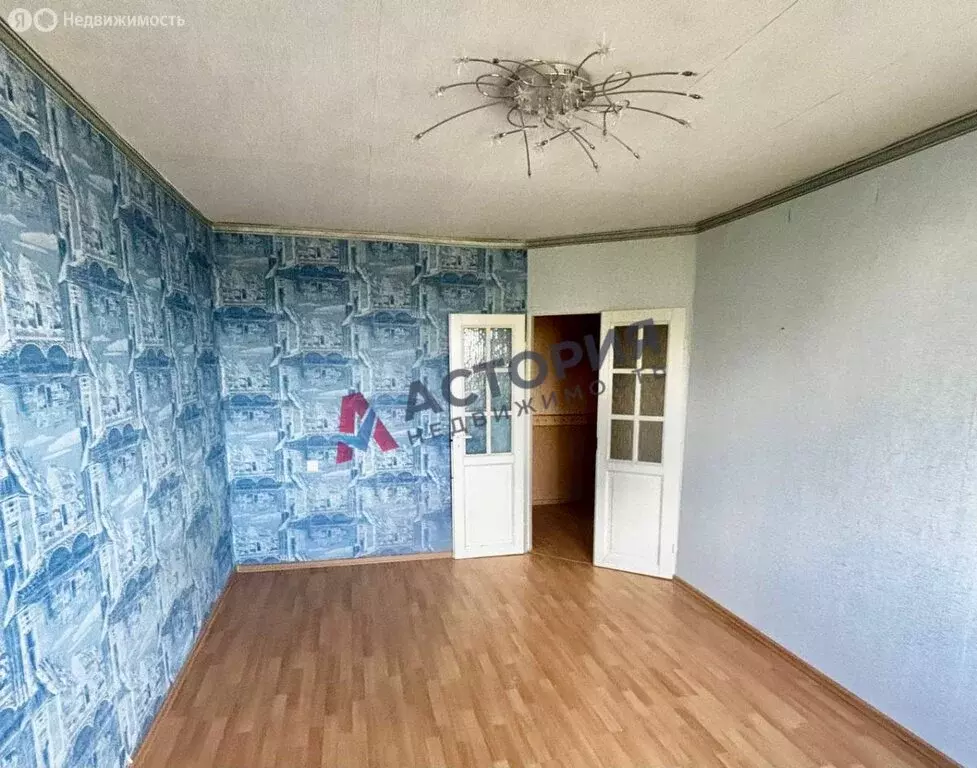 3-комнатная квартира: Тула, Новомосковская улица, 25А (66.2 м) - Фото 0