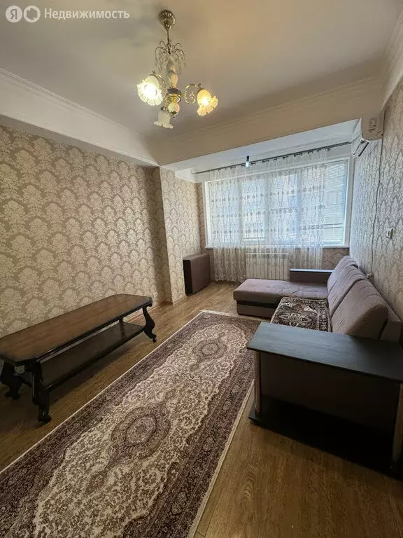 1-комнатная квартира: Дербент, улица Сальмана, 100Б (40 м) - Фото 0