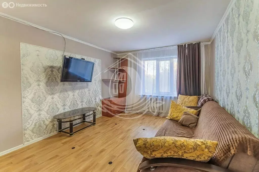 3-комнатная квартира: Барнаул, улица Антона Петрова, 238 (54.7 м) - Фото 1