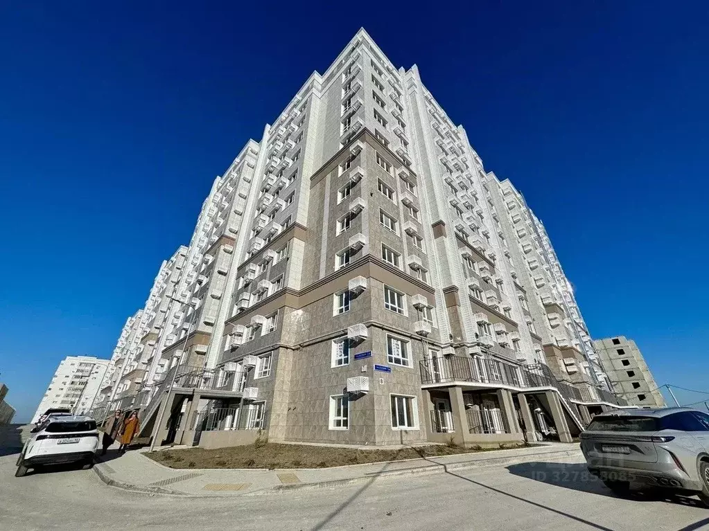 2-к кв. Севастополь ул. Колобова, 44к5 (63.0 м) - Фото 1