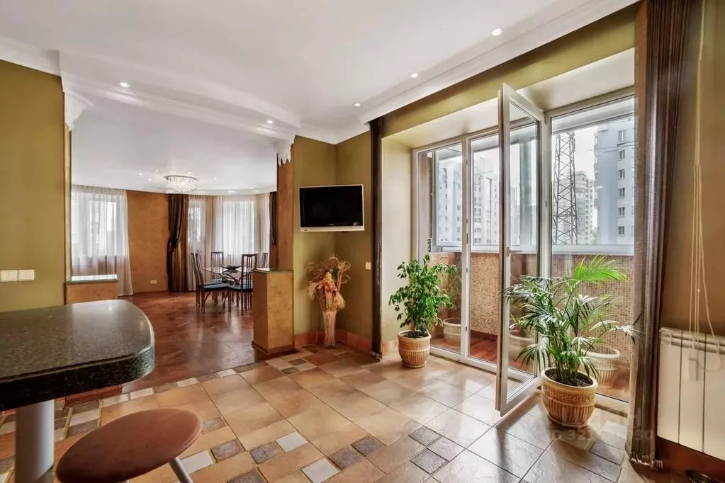 3-к кв. Свердловская область, Екатеринбург ул. Фролова, 29 (120.5 м) - Фото 2