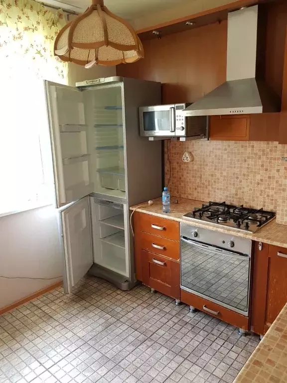 2-к кв. Башкортостан, Уфа ул. Юрия Гагарина, 66/2 (50.0 м) - Фото 0