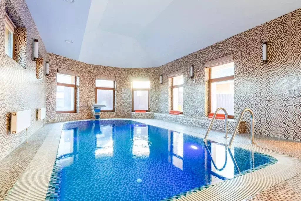 Коттедж в Ленинградская область, Ломоносовский район, Ропшинское ... - Фото 1