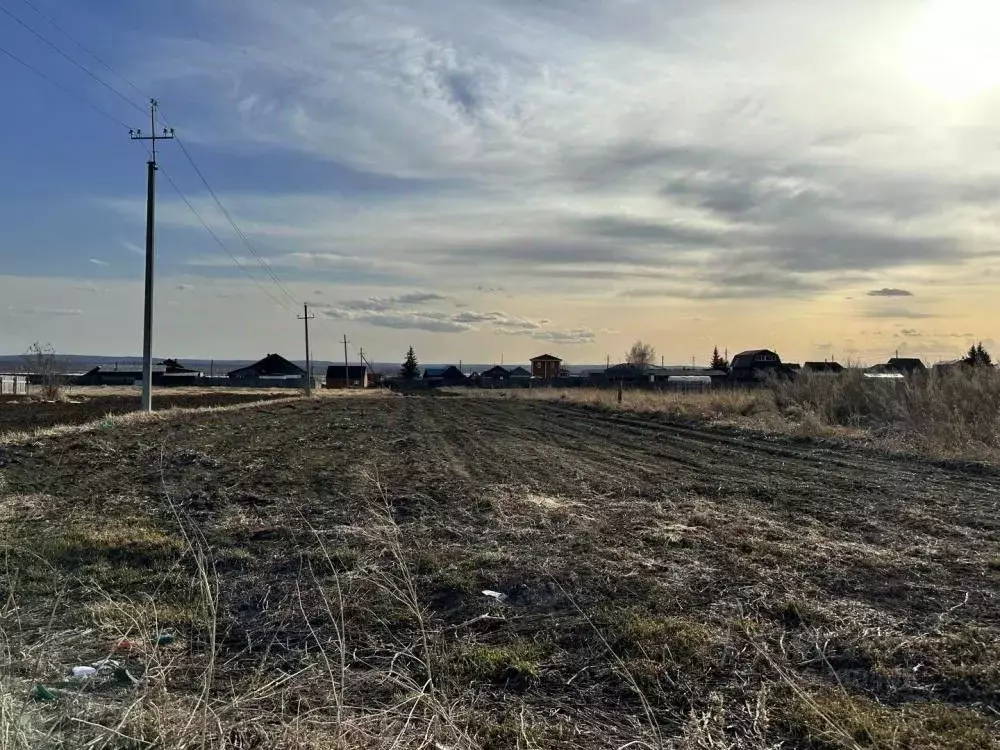 Участок в Иркутская область, Иркутский муниципальный округ, д. ... - Фото 1