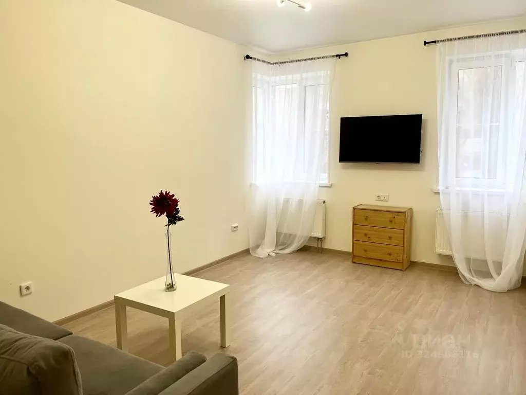 1-к кв. Волгоградская область, Волгоград ул. Пархоменко, 8 (43.0 м) - Фото 1