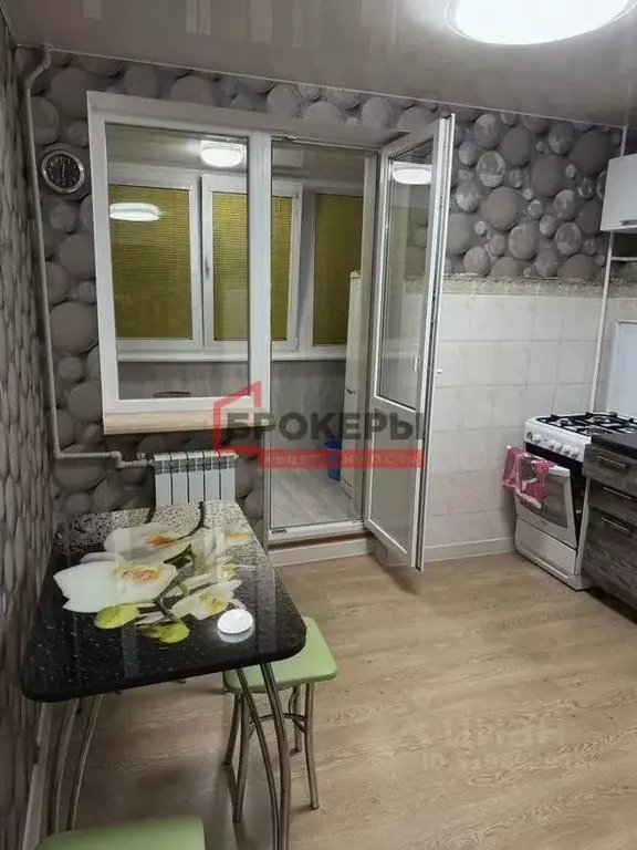 1-к кв. Севастополь ул. Адмирала Юмашева, 11 (50.0 м) - Фото 0
