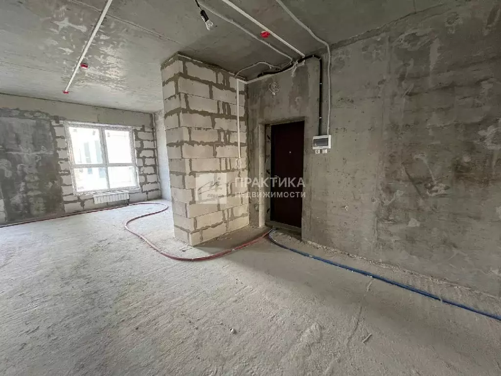 Продается 4-комнатная квартира - Фото 2