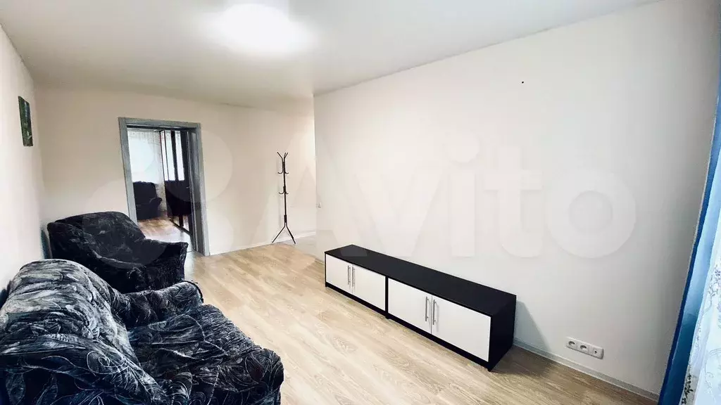 1-к. квартира, 44 м, 1/4 эт. - Фото 1