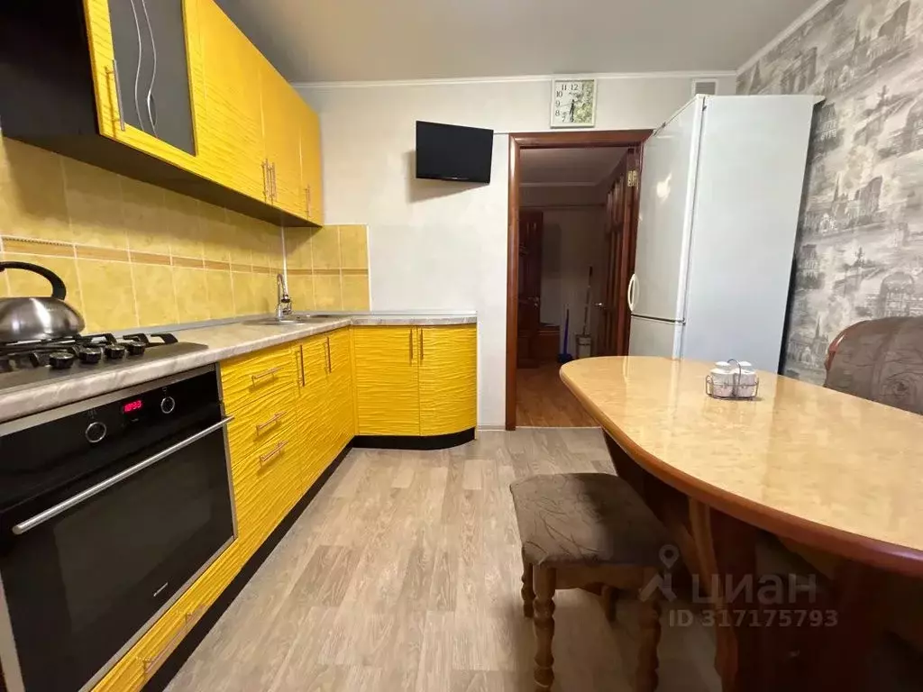 2-к кв. Татарстан, Альметьевск ул. Шевченко, 126 (56.0 м) - Фото 0