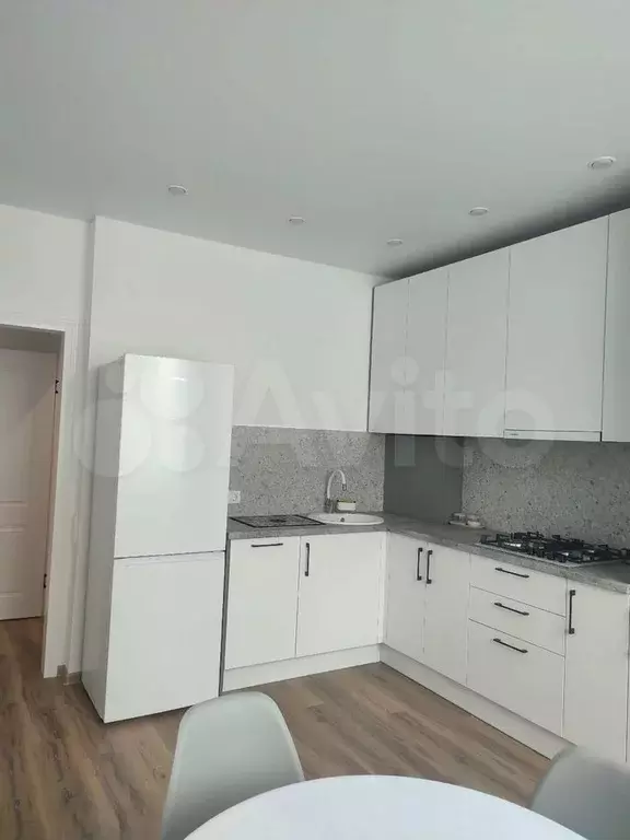 1-к. квартира, 41,8 м, 1/3 эт. - Фото 1