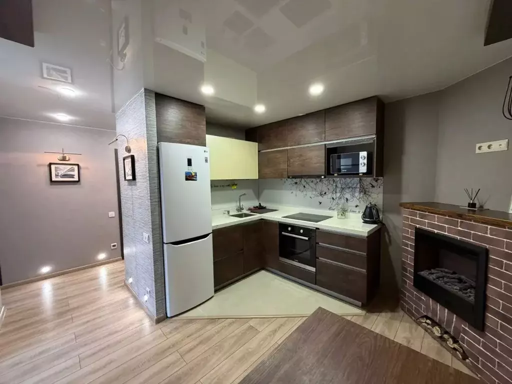 2-к кв. Приморский край, Владивосток ул. Жигура, 26 (50.0 м) - Фото 1