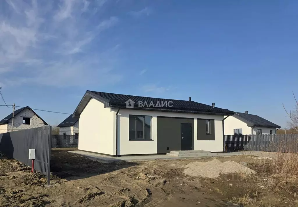 Дом в Калининградская область, Гурьевский муниципальный округ, пос. ... - Фото 2