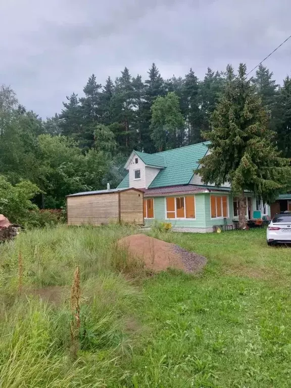 Дом в Ленинградская область, Кировское городское поселение, Беляевский ... - Фото 1
