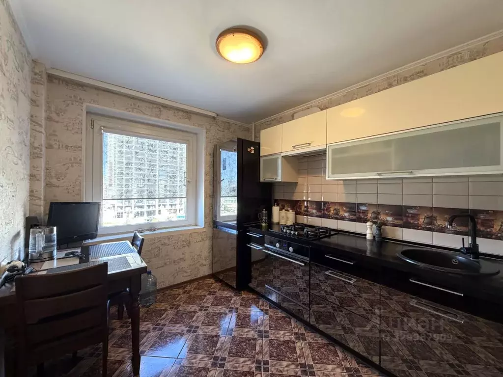 2-к кв. Калининградская область, Калининград ул. Гайдара, 87 (56.0 м) - Фото 1