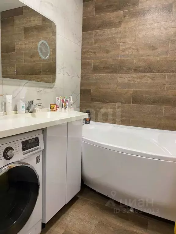 2-к кв. Татарстан, Набережные Челны просп. Сююмбике, 40блок7 (57.0 м) - Фото 1