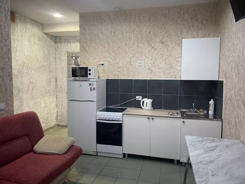 2-к кв. Удмуртия, Глазов ул. Ленина, 21к4 (43.0 м) - Фото 0