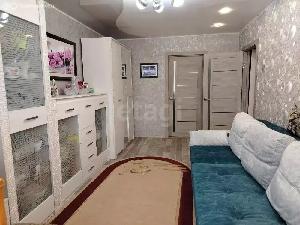 2-комнатная квартира: Усть-Катав, 2-й микрорайон, 37 (43.8 м) - Фото 2
