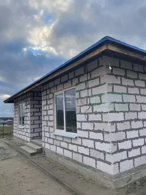 Дом в Калининградская область, Гурьевский муниципальный округ, пос. ... - Фото 1