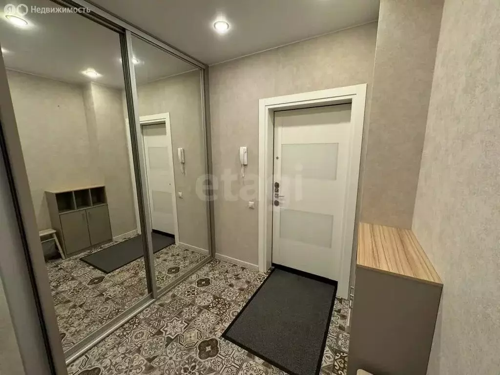 2-комнатная квартира: Тюмень, Таврическая улица, 9к2 (65.1 м) - Фото 1