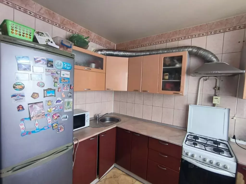 3-к кв. Омская область, Омск Радуга мкр, ул. Жуковского, 31/2 (62.9 м) - Фото 1