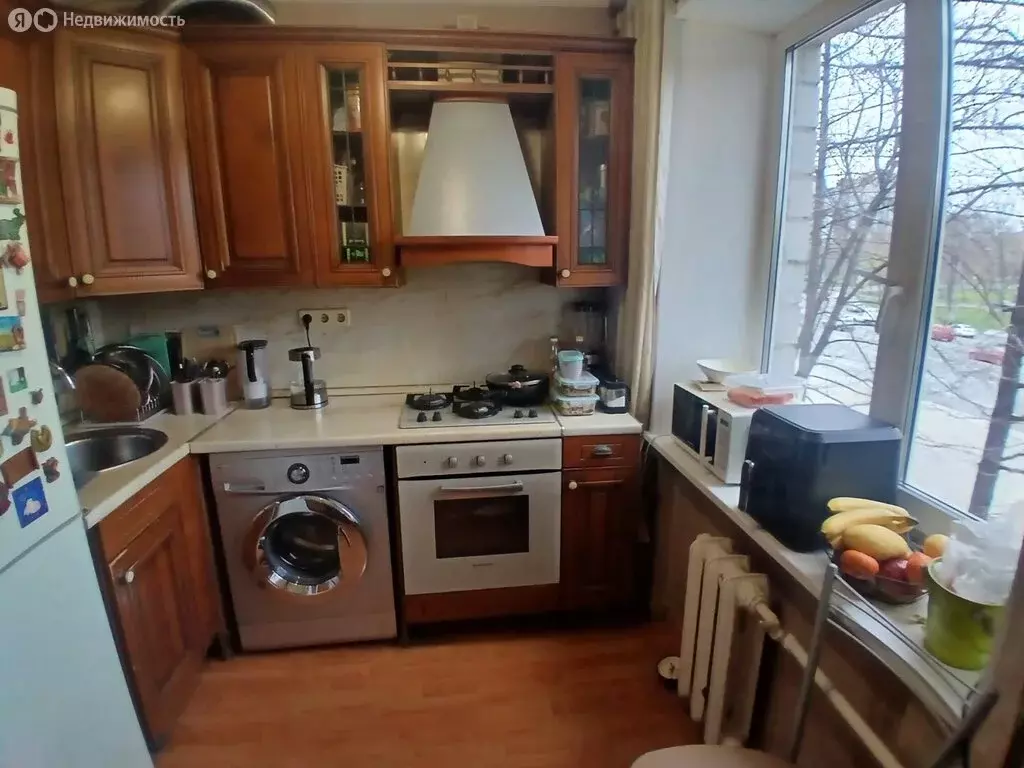 3-комнатная квартира: Москва, Кутузовский проспект, 69к1 (63 м) - Фото 1