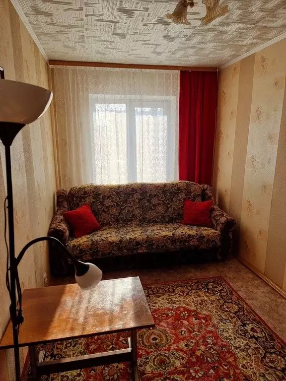 Комната Омская область, Омск Третьяковская ул., 3 (14.0 м) - Фото 0
