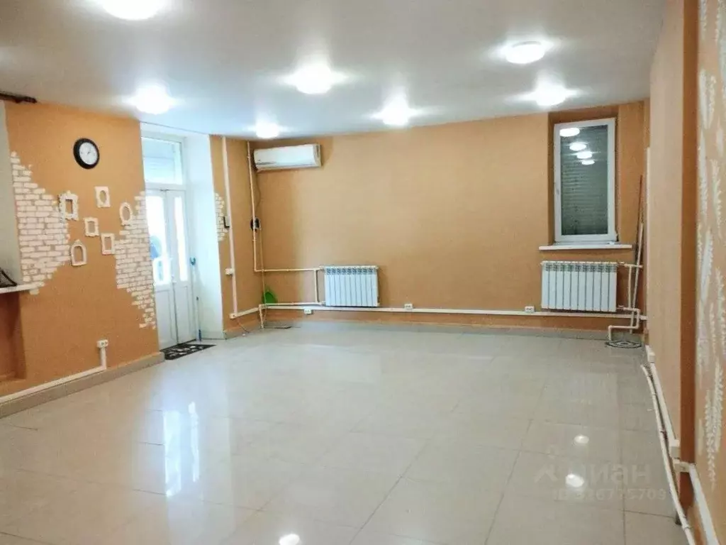 Помещение свободного назначения в Самарская область, Самара просп. ... - Фото 1