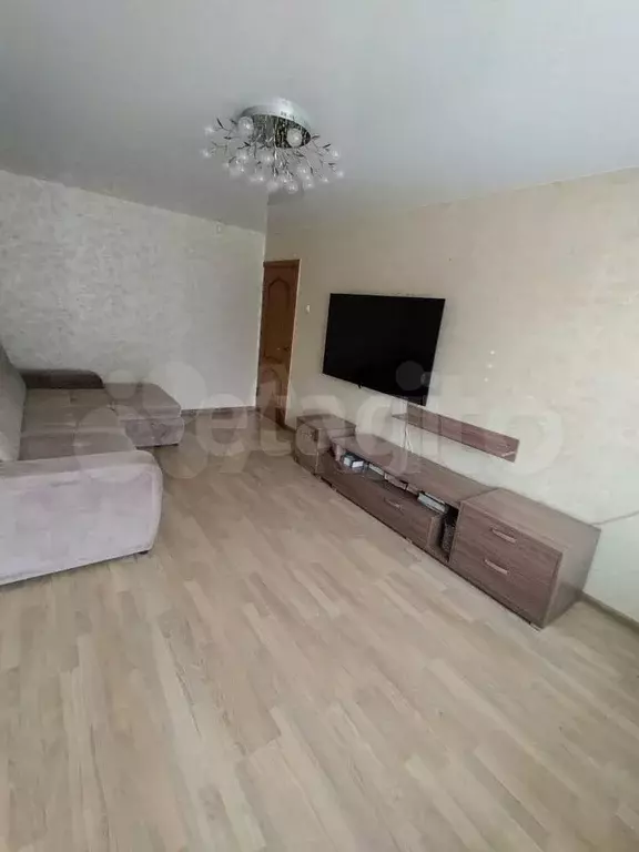 3-к. квартира, 61,4 м, 1/5 эт. - Фото 0