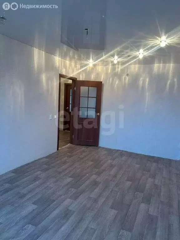 3-комнатная квартира: Златоуст, улица Строителей, 8 (61.7 м) - Фото 2