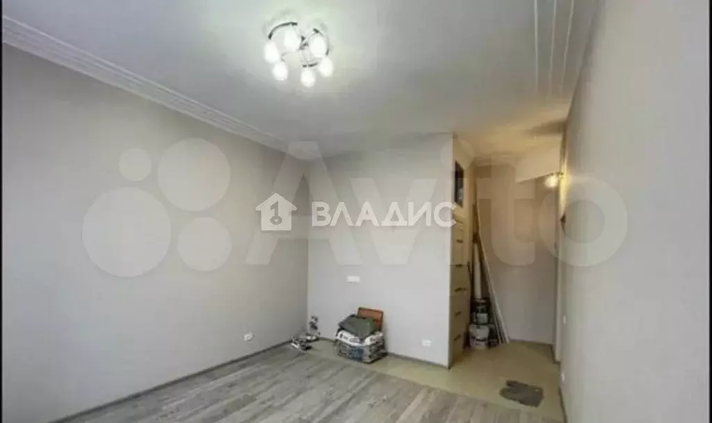 Комната 24 м в 1-к., 4/7 эт. - Фото 1