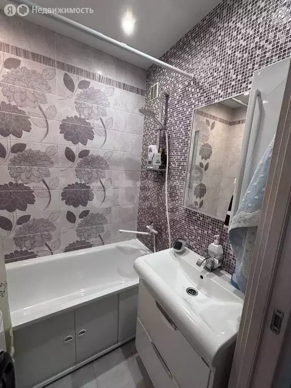 3-комнатная квартира: Белгород, улица Есенина, 50Б (74.8 м) - Фото 2
