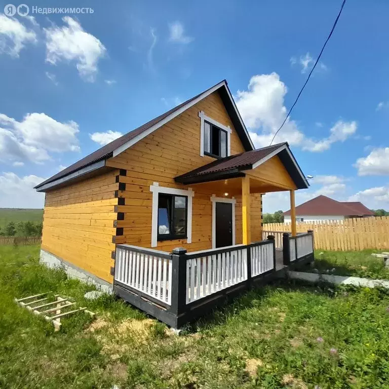 Дом в Урик, улица Фёдора Тютчева (70 м) - Фото 1