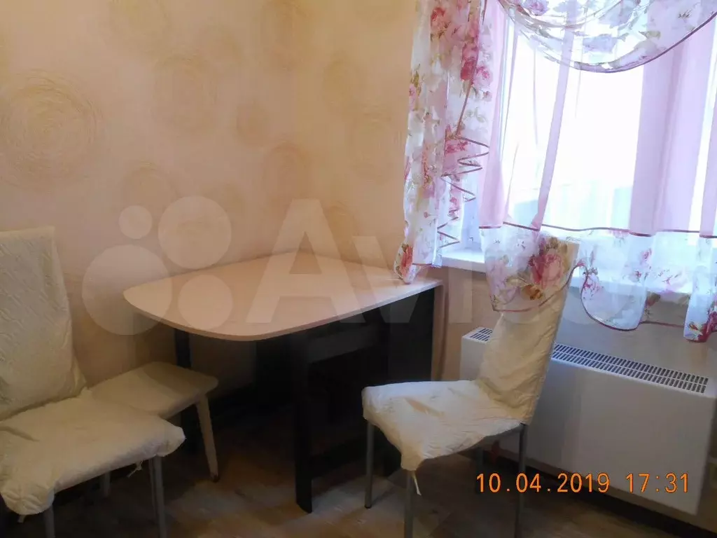 2-к. квартира, 60 м, 4/10 эт. - Фото 1