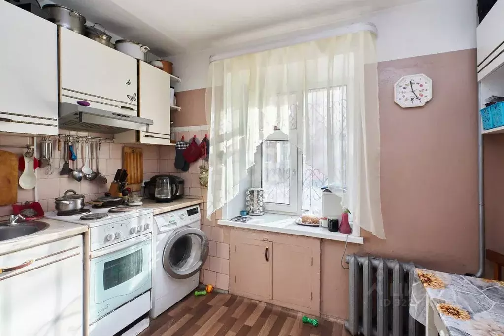 4-к кв. Тюменская область, Тюмень ул. 50 лет Октября, 70 (70.0 м) - Фото 1