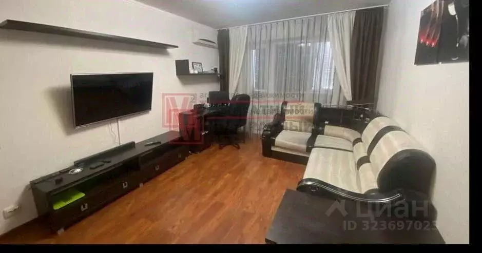 2-к кв. Белгородская область, Старый Оскол Жукова мкр, 21 (53.5 м) - Фото 1