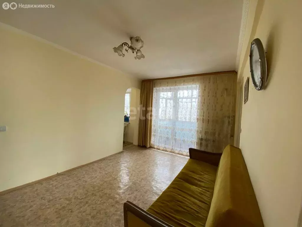 3-комнатная квартира: Калуга, улица Кубяка, 4 (50 м) - Фото 0