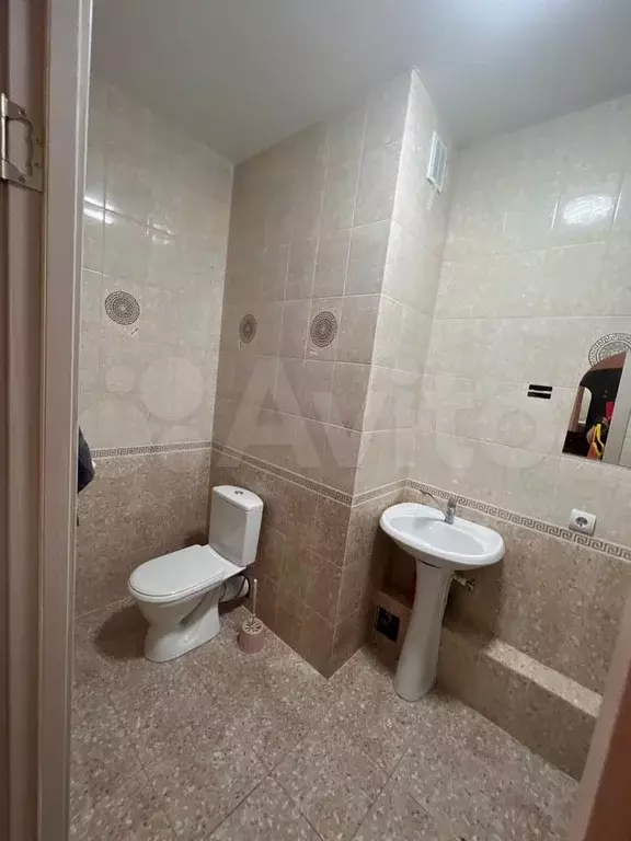 1-к. квартира, 53 м, 4/7 эт. - Фото 0
