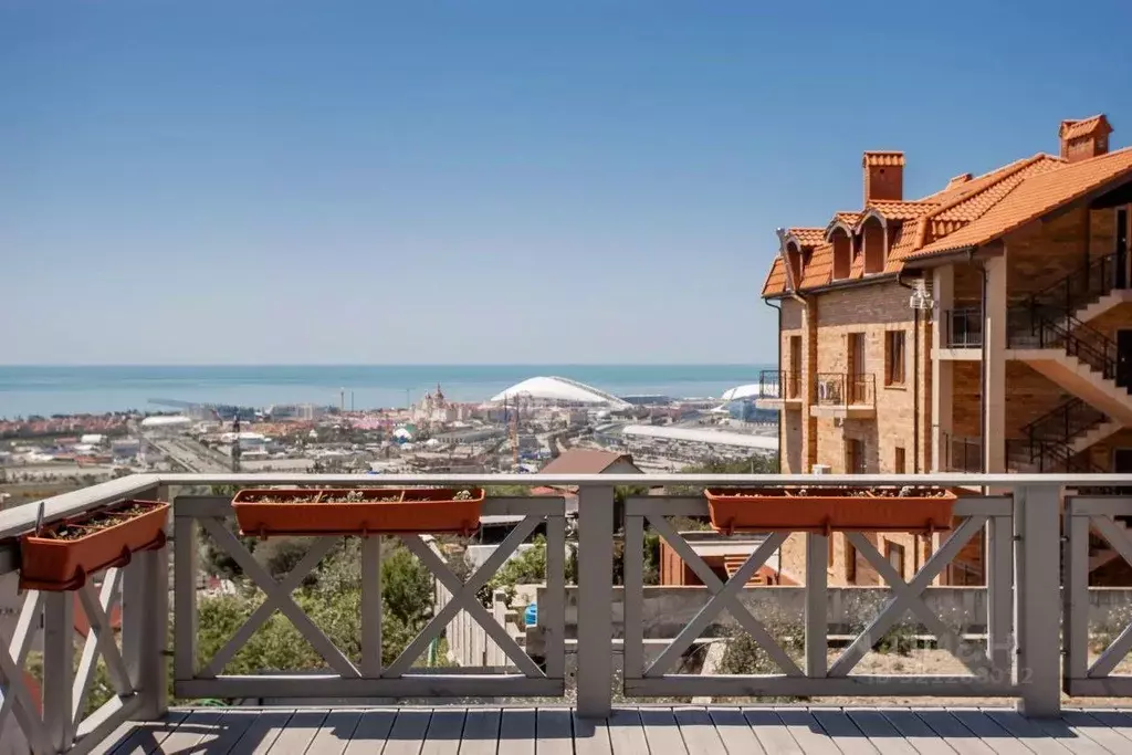 Дом в Краснодарский край, Сочи Кутаисская ул., 3/2 (250 м) - Фото 0