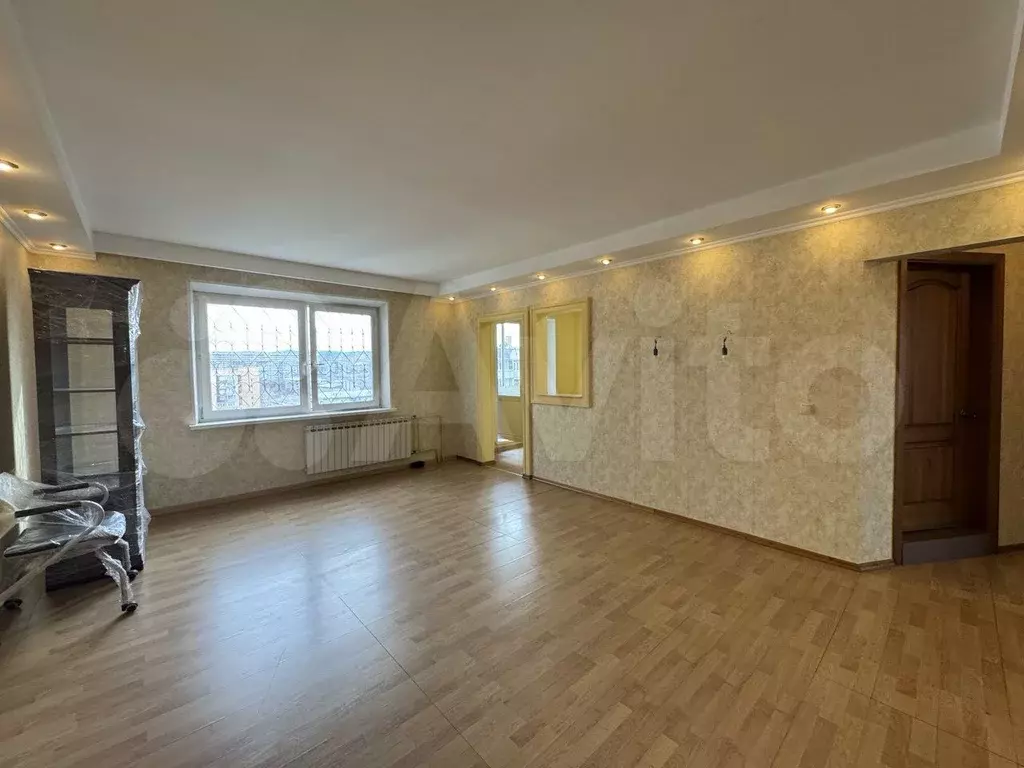 4-к. квартира, 90 м, 10/10 эт. - Фото 1