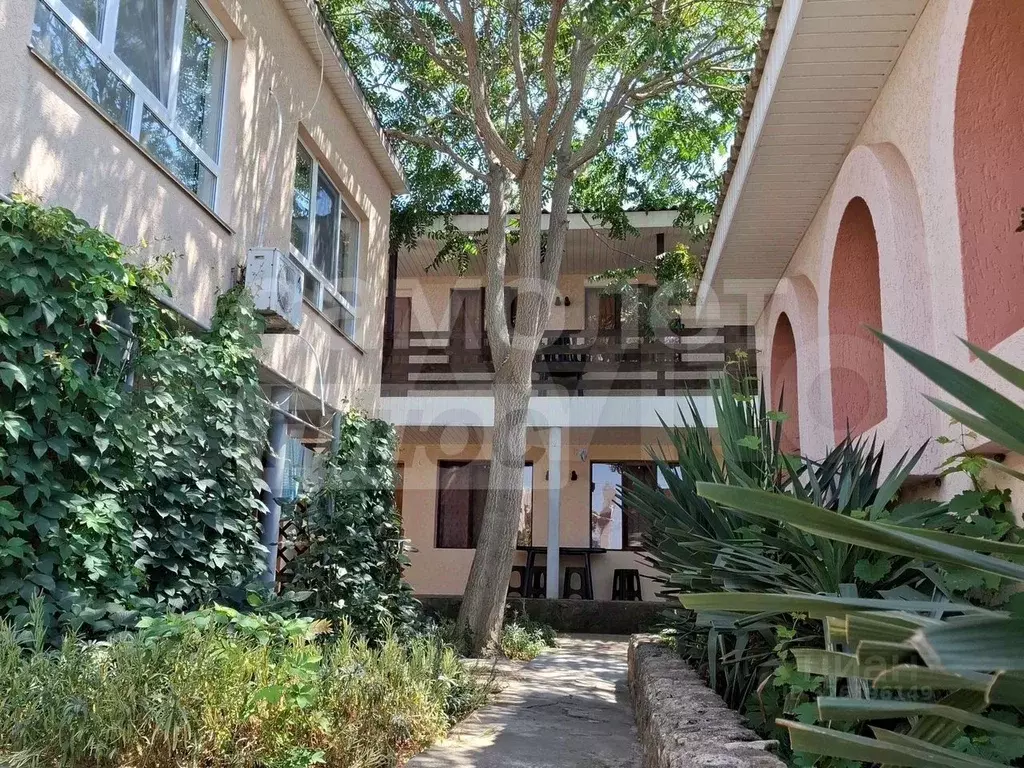 Дом в Крым, Сакский район, с. Штормовое ул. Фрунзе, 5 (134 м) - Фото 1