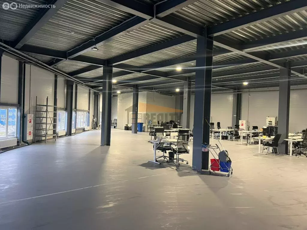 Помещение свободного назначения (1280 м) - Фото 2