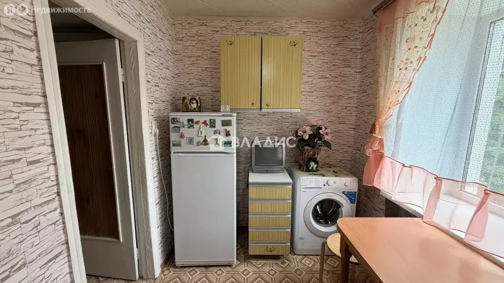 3-комнатная квартира: село Липовая Роща, Юбилейная улица, 7 (63.3 м) - Фото 2