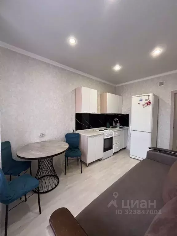 1-к кв. Хакасия, Абакан ул. Кирова, 120А (40.0 м) - Фото 2