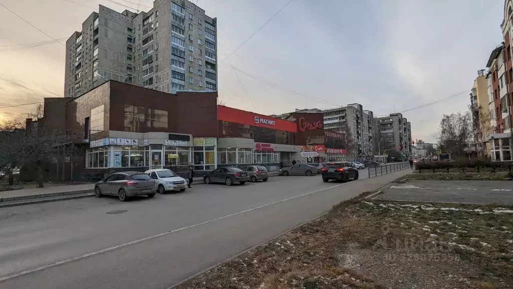 Помещение свободного назначения в Свердловская область, Екатеринбург ... - Фото 1