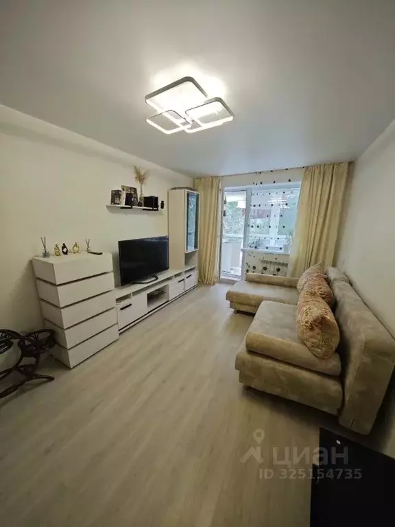 2-к кв. Приморский край, Владивосток ул. Космонавтов, 11 (45.0 м) - Фото 1