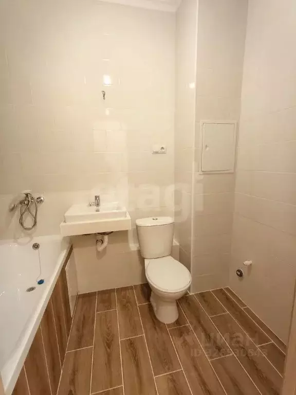 1-к кв. Ярославская область, Ярославль ул. Урицкого, 50 (31.6 м) - Фото 2