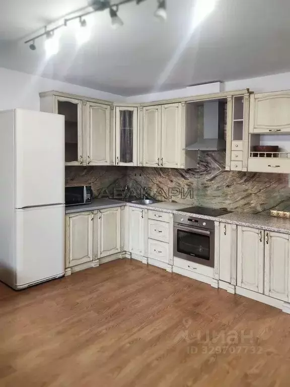 3-к кв. Красноярский край, Красноярск Светлогорская ул., 11 (50.0 м) - Фото 1