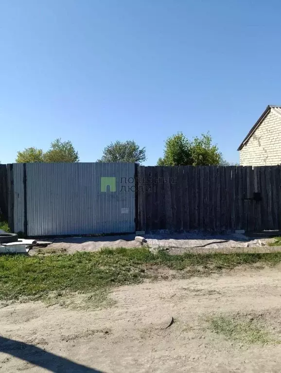 Дом в Самарская область, Сызрань ул. Парижской Коммуны, 2 (20 м) - Фото 1