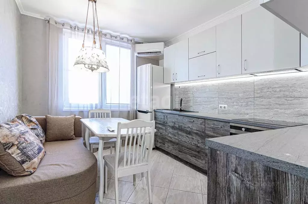 2-к кв. Краснодарский край, Анапа Астраханская ул., 76 (65.0 м) - Фото 1